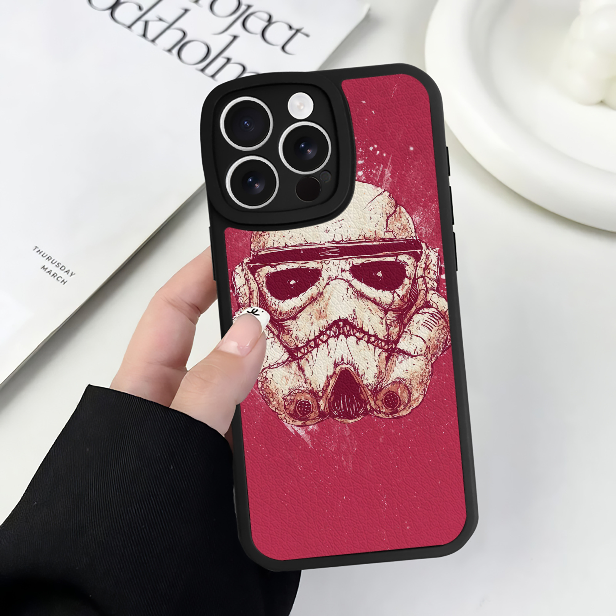 （画像用） スター・ウォーズ Star Wars 【iPhone 16シリーズ対応】シリコンスマホケース（レザー調） 材質：シリコン